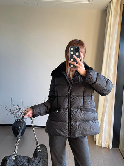 25 New Otter Rabbit fur collar zipper down jacket