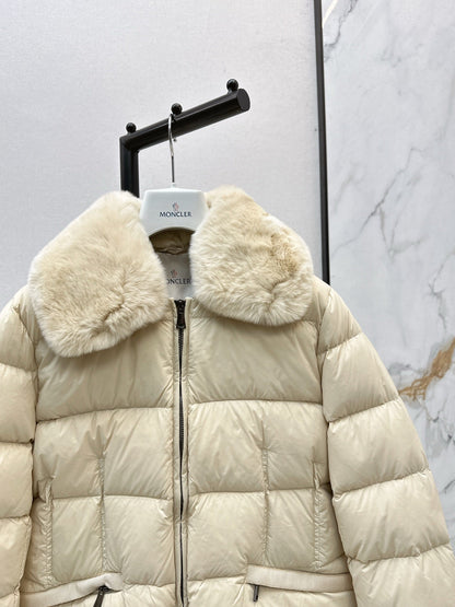 25 New Otter Rabbit fur collar zipper down jacket