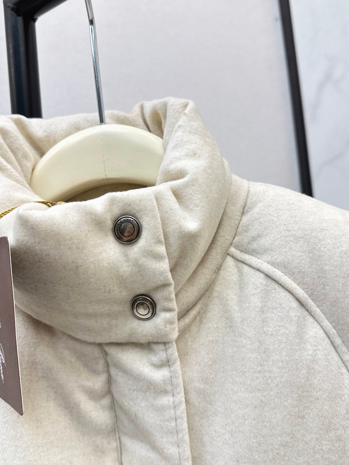 25 New drawstring waistband woolen down vest jacket