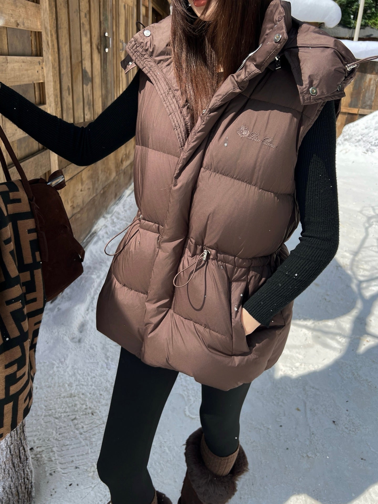 25 New drawstring waistband down vest jacket