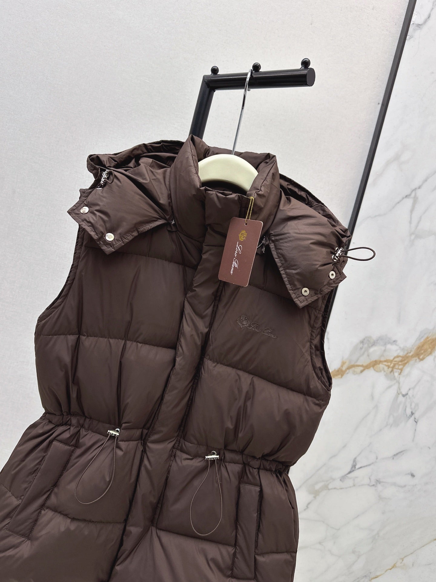 25 New drawstring waistband down vest jacket