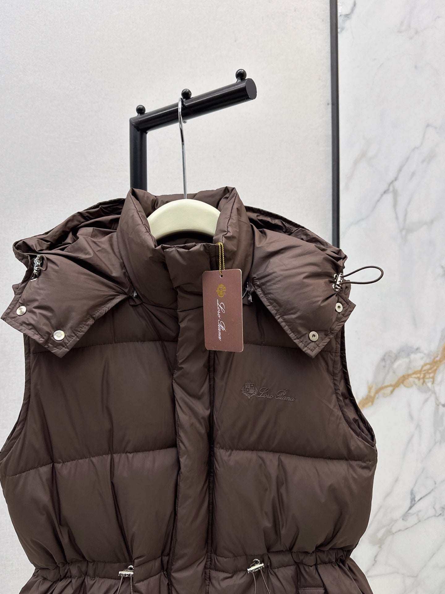 25 New drawstring waistband down vest jacket