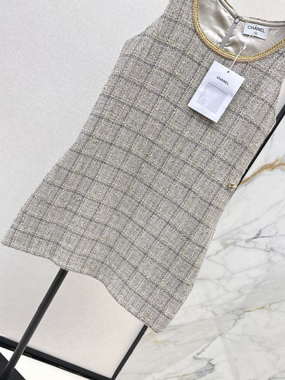 25 New sleeveless woven dress