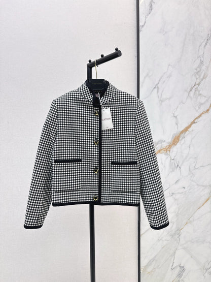 25 Classic stand up collar plaid jacket