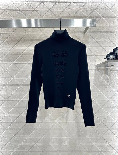 25 Bow tie high neck long sleeved sweater