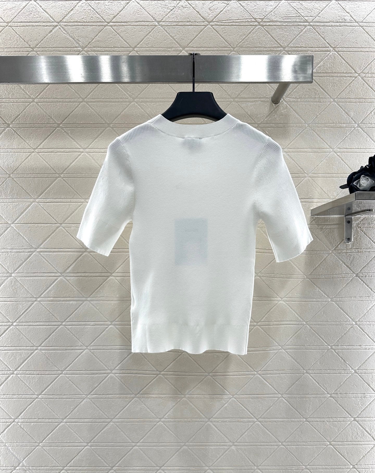 25 Bow tie round neck short sleeved sweater