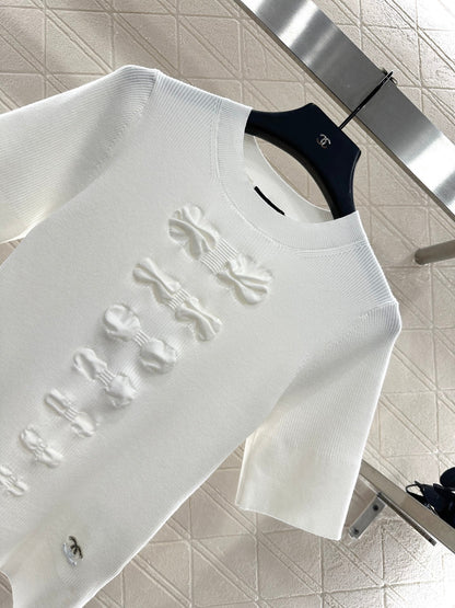 25 Bow tie round neck short sleeved sweater