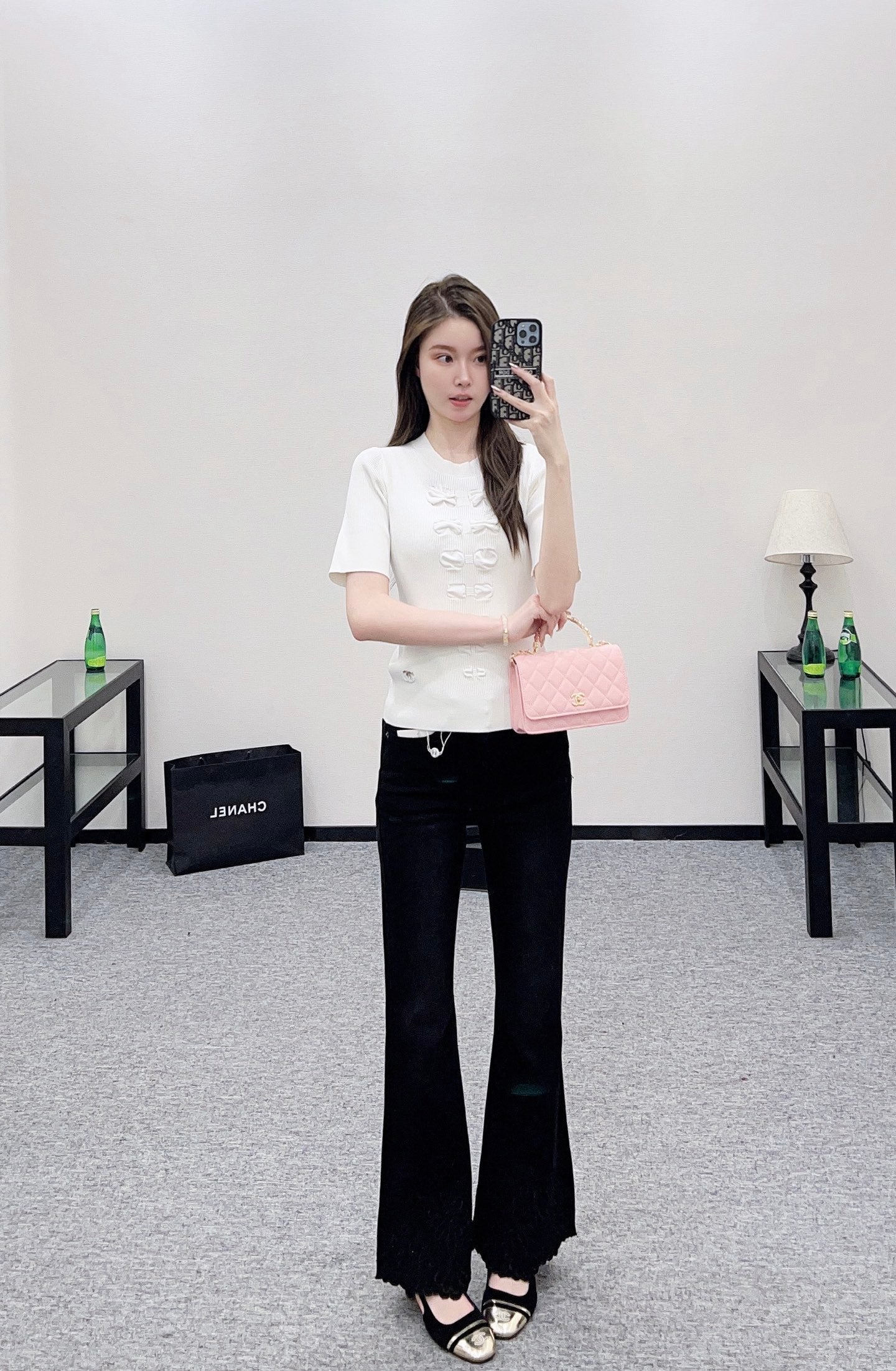 25 Bow tie round neck short sleeved sweater