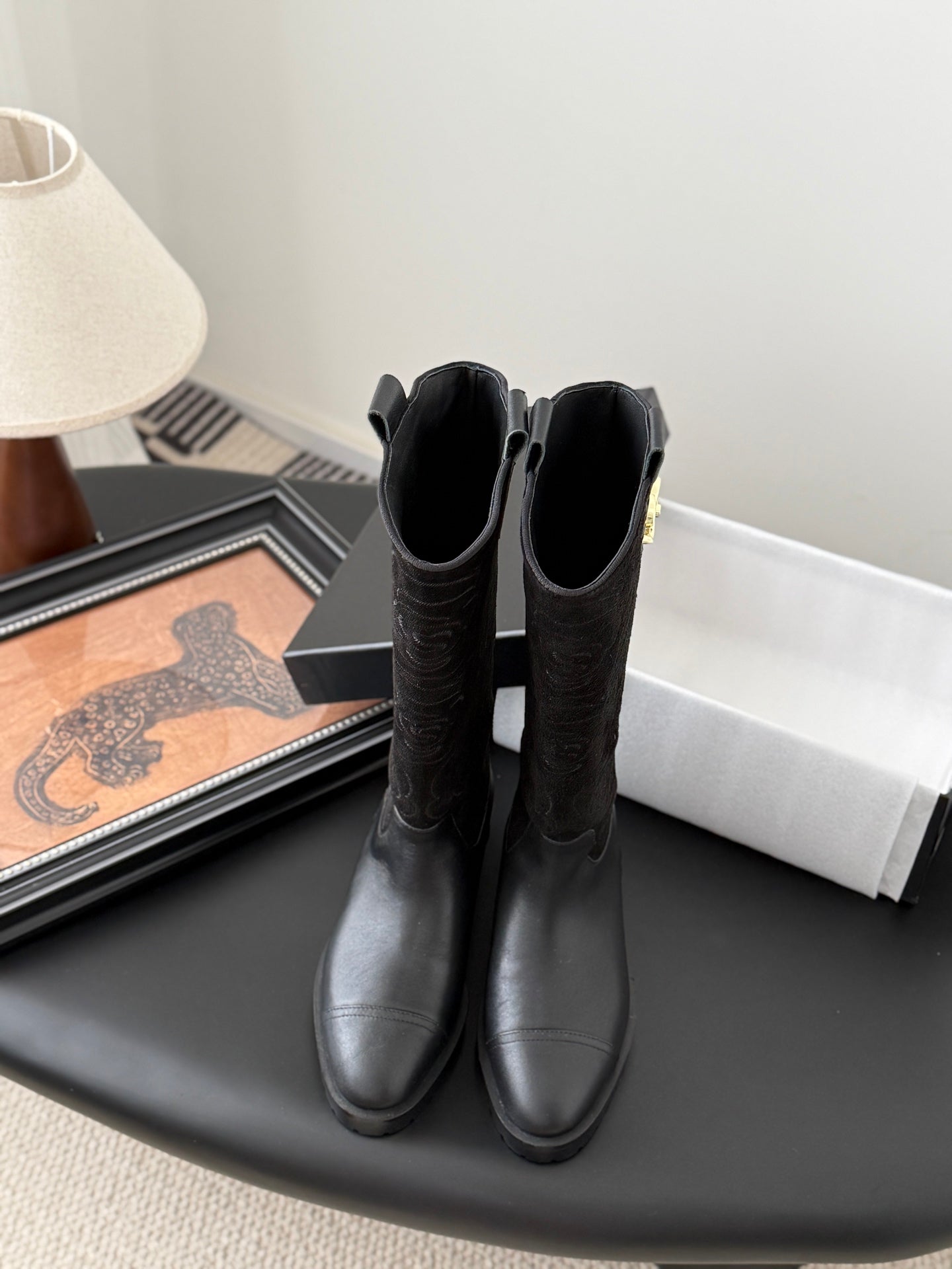 25K new rose-printed biker boots