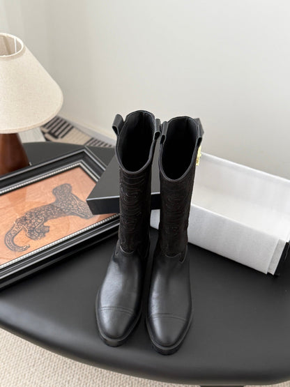 25K new rose-printed biker boots