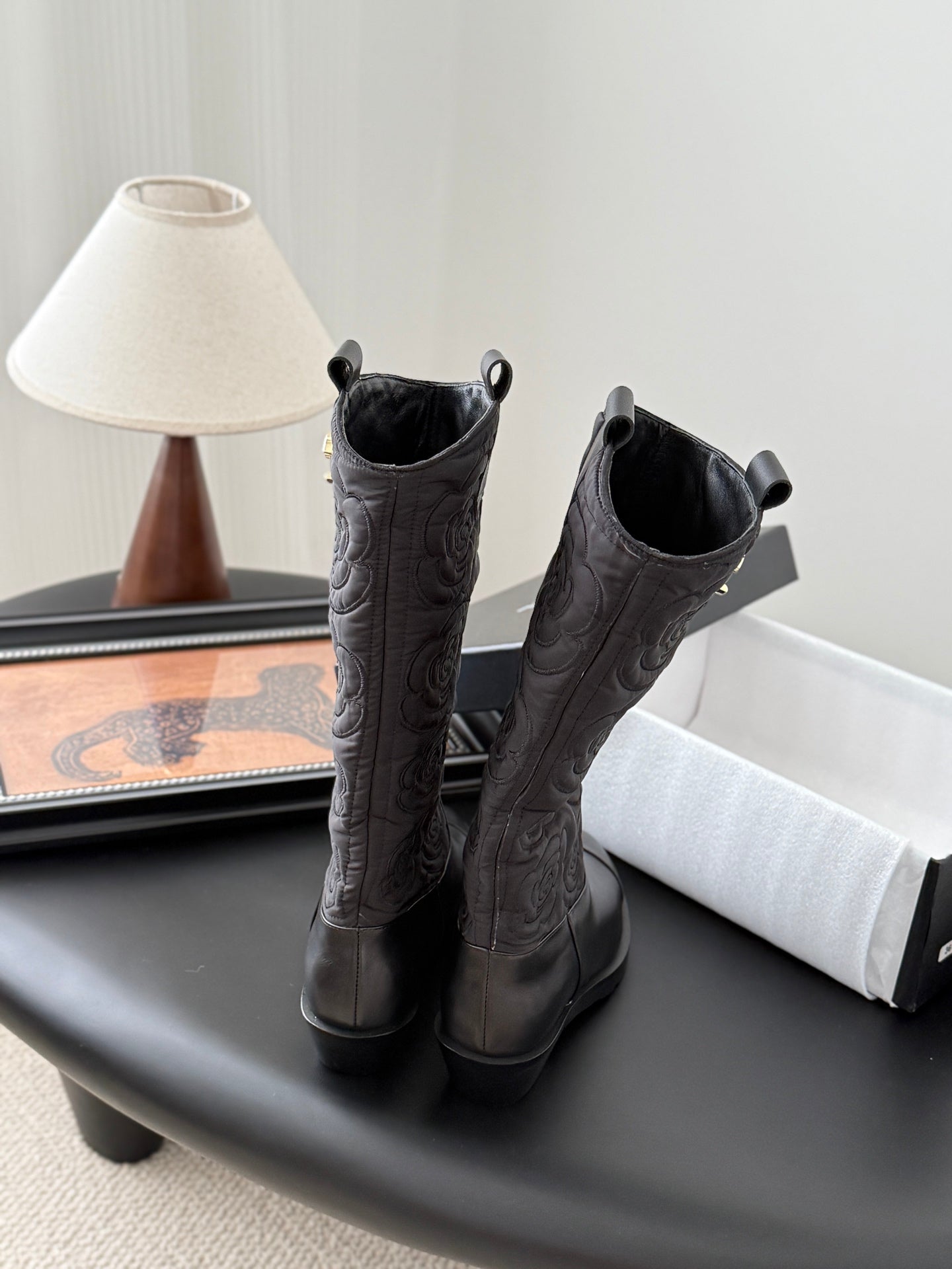 25K new rose-printed biker boots