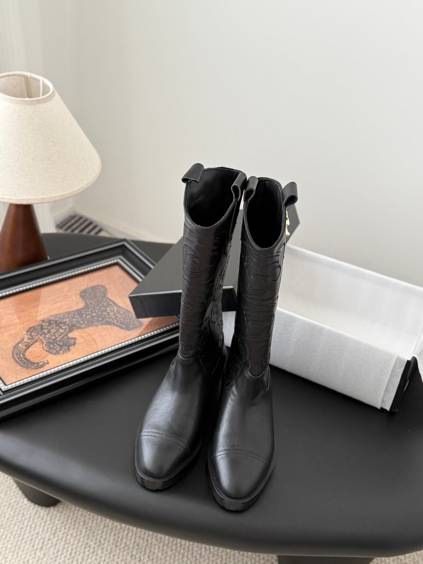 25K new rose-printed biker boots