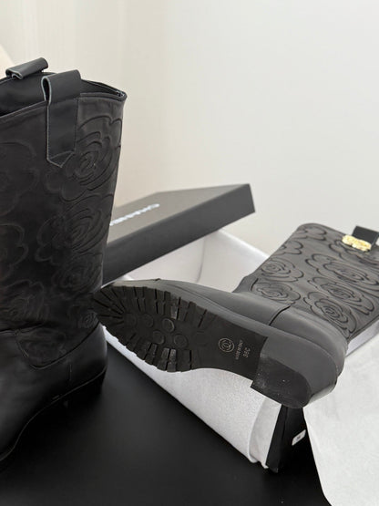 25K new rose-printed biker boots