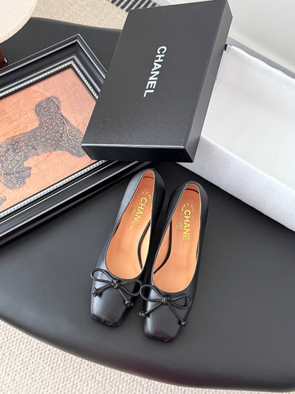 25B Mary Jane high heels