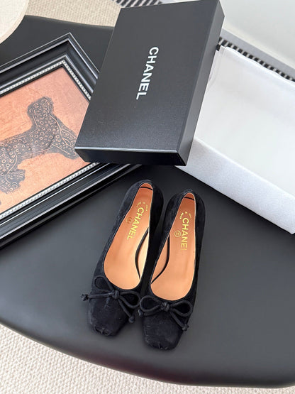 25B Mary Jane high heels