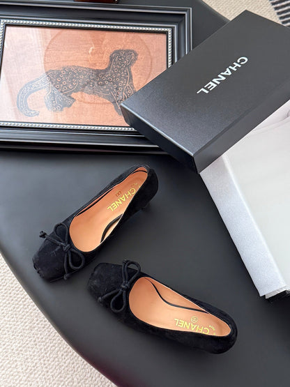 25B Mary Jane high heels