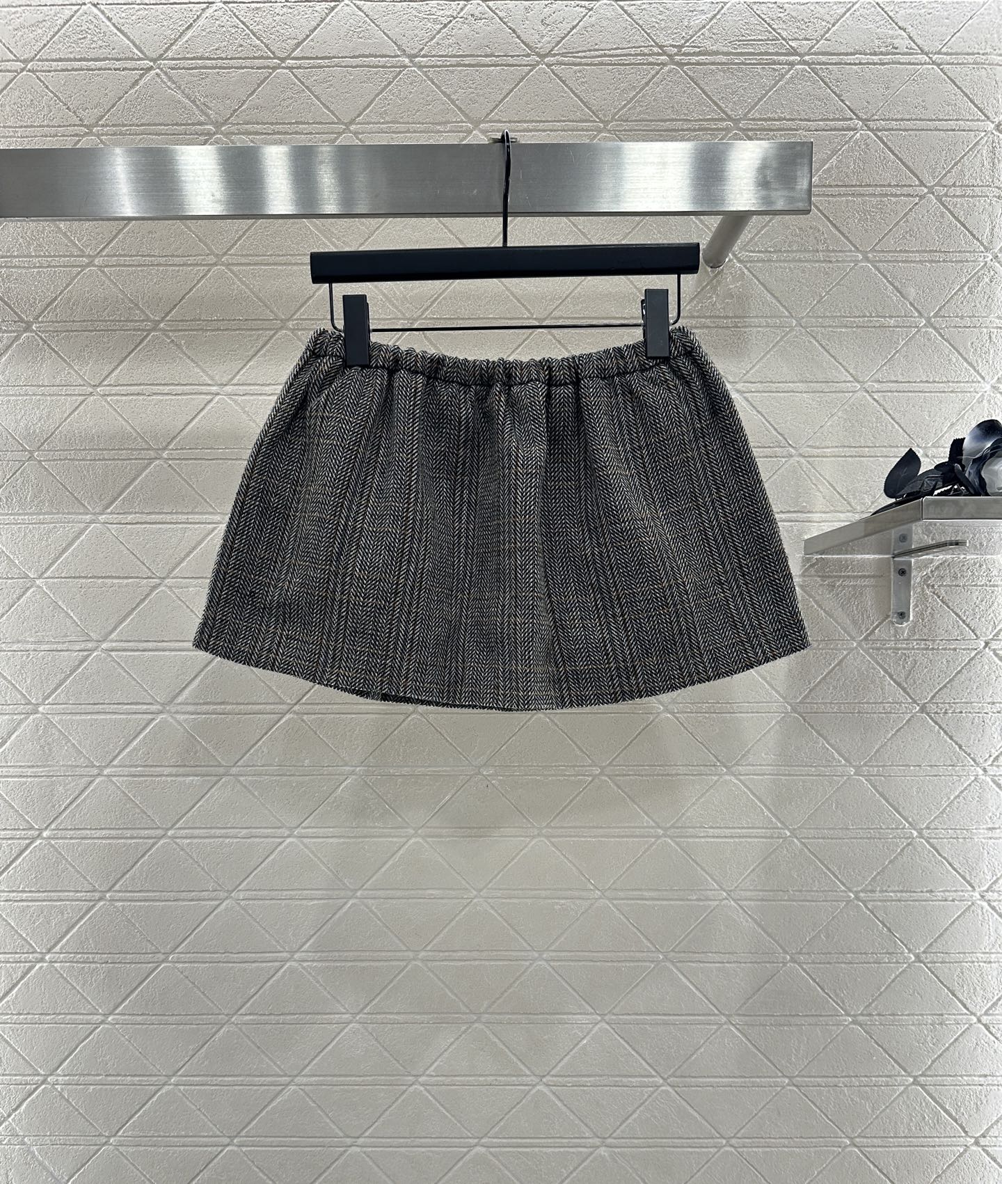 25 Plaid drawstring imitation wool mini skirt