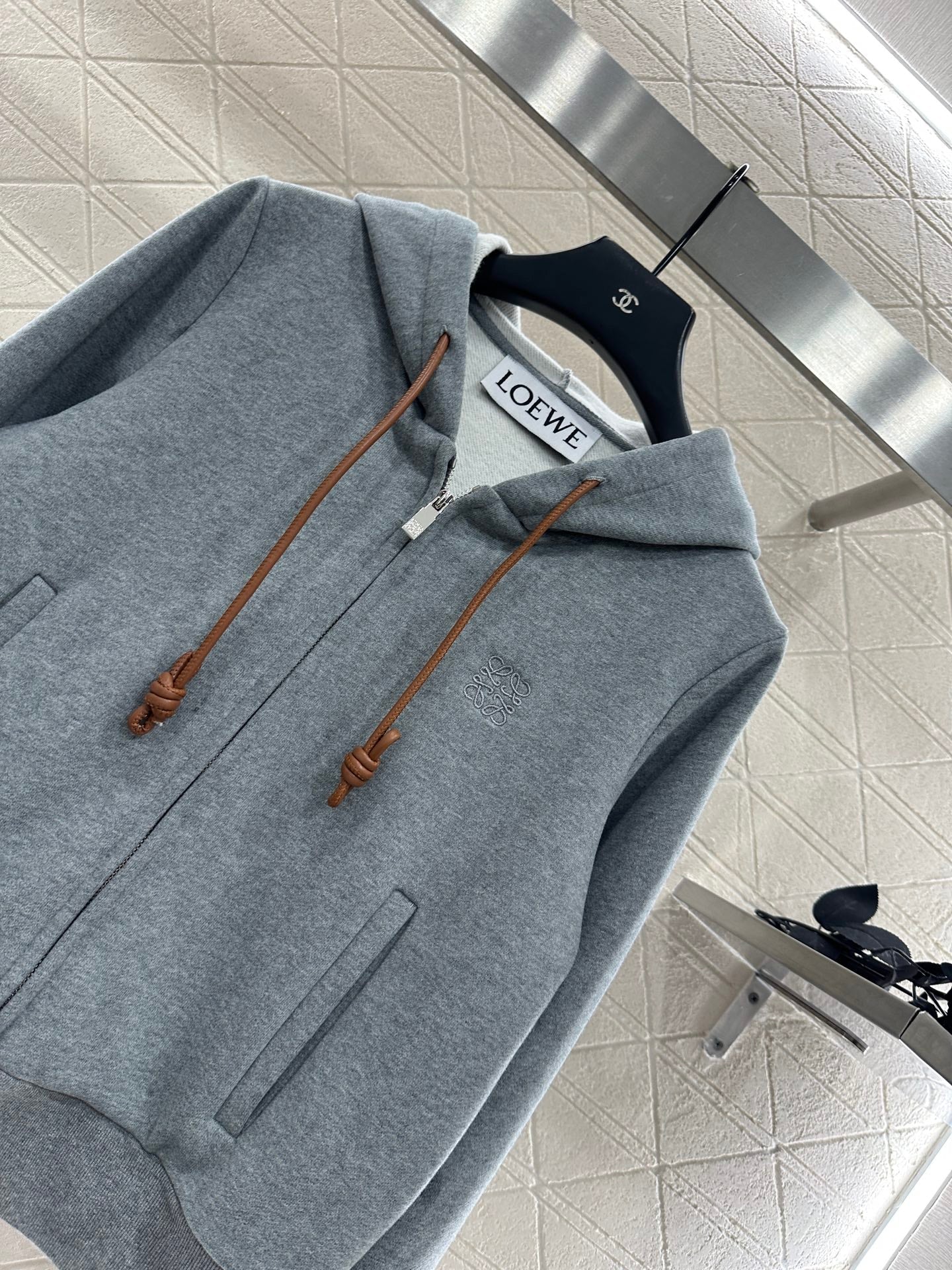 25 Velvet brushed hooded zipper jacket