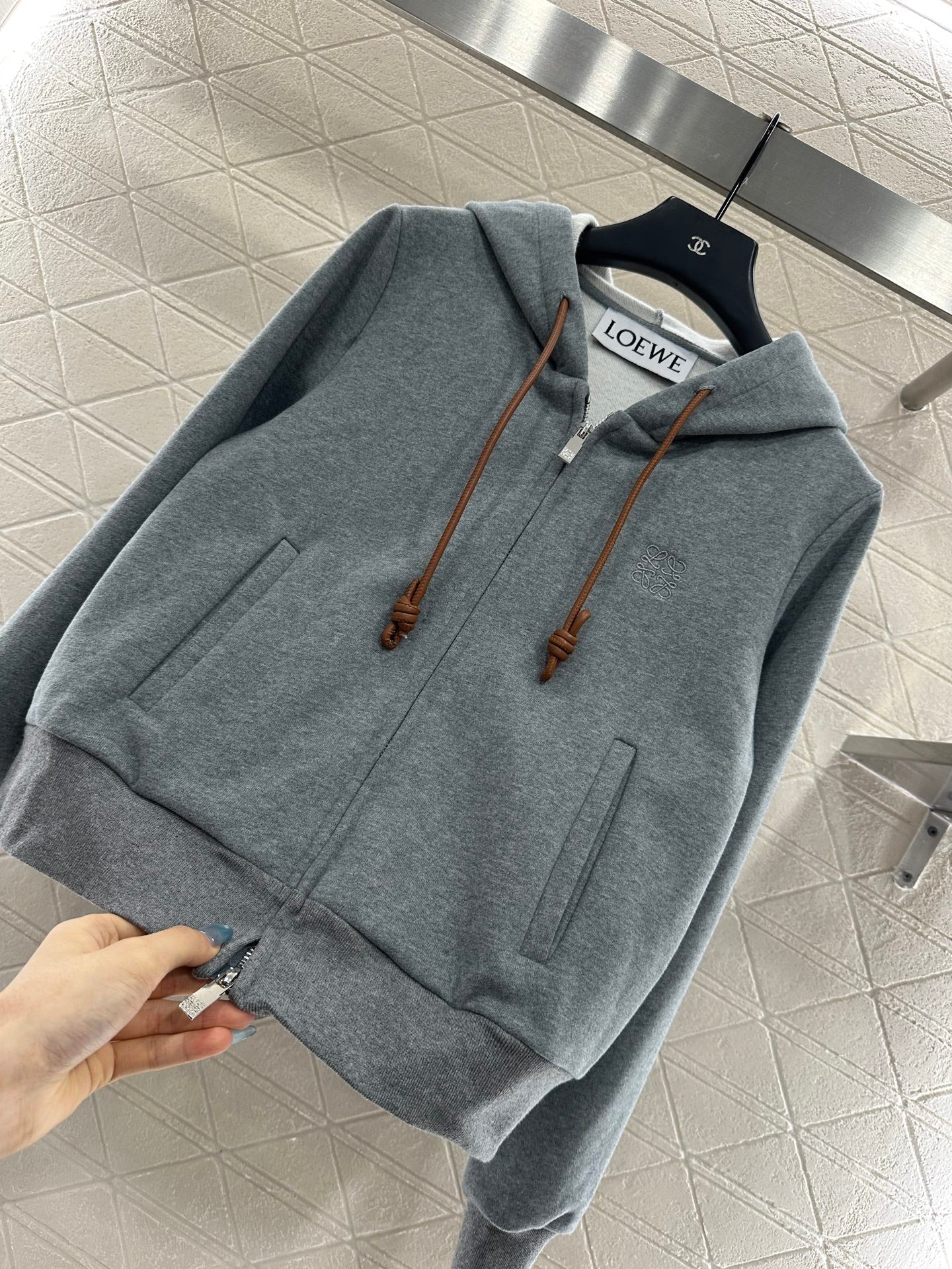 25 Velvet brushed hooded zipper jacket