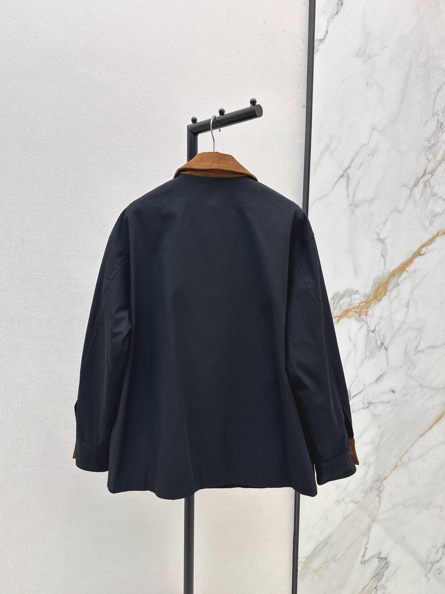 25 New Collar Pocket Splicing Coat