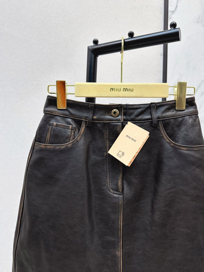 25 New retro style mid length skirt