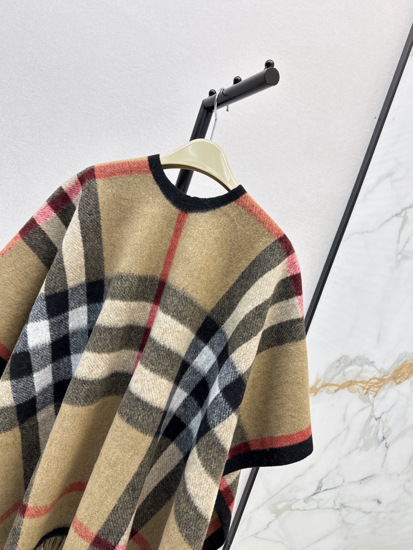 25fw New classic plaid pattern wool shawl scarf