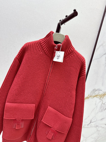 25 New Classic H-Pattern Decorative Pocket Wool Knitted Cardigan(GRAY/RED)