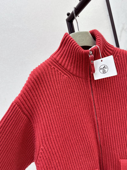 25 New Classic H-Pattern Decorative Pocket Wool Knitted Cardigan(GRAY/RED)