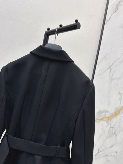 25 New slanted buckle waistband suit jacket