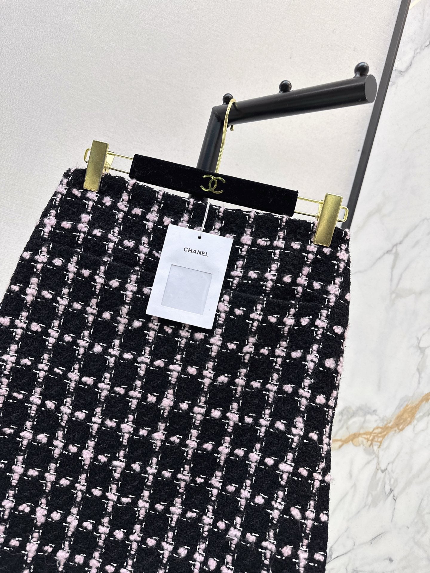 25 New style positioning plaid woven short jacket + A-line skirt set