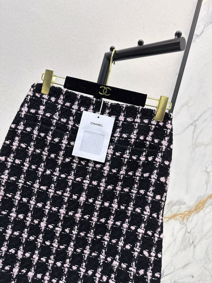 25 New style positioning plaid woven short jacket + A-line skirt set