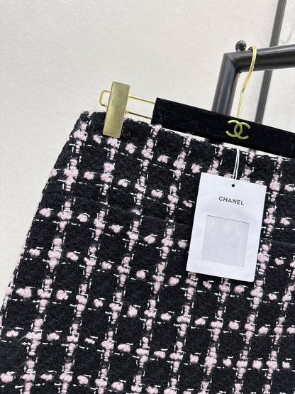 25 New style positioning plaid woven short jacket + A-line skirt set