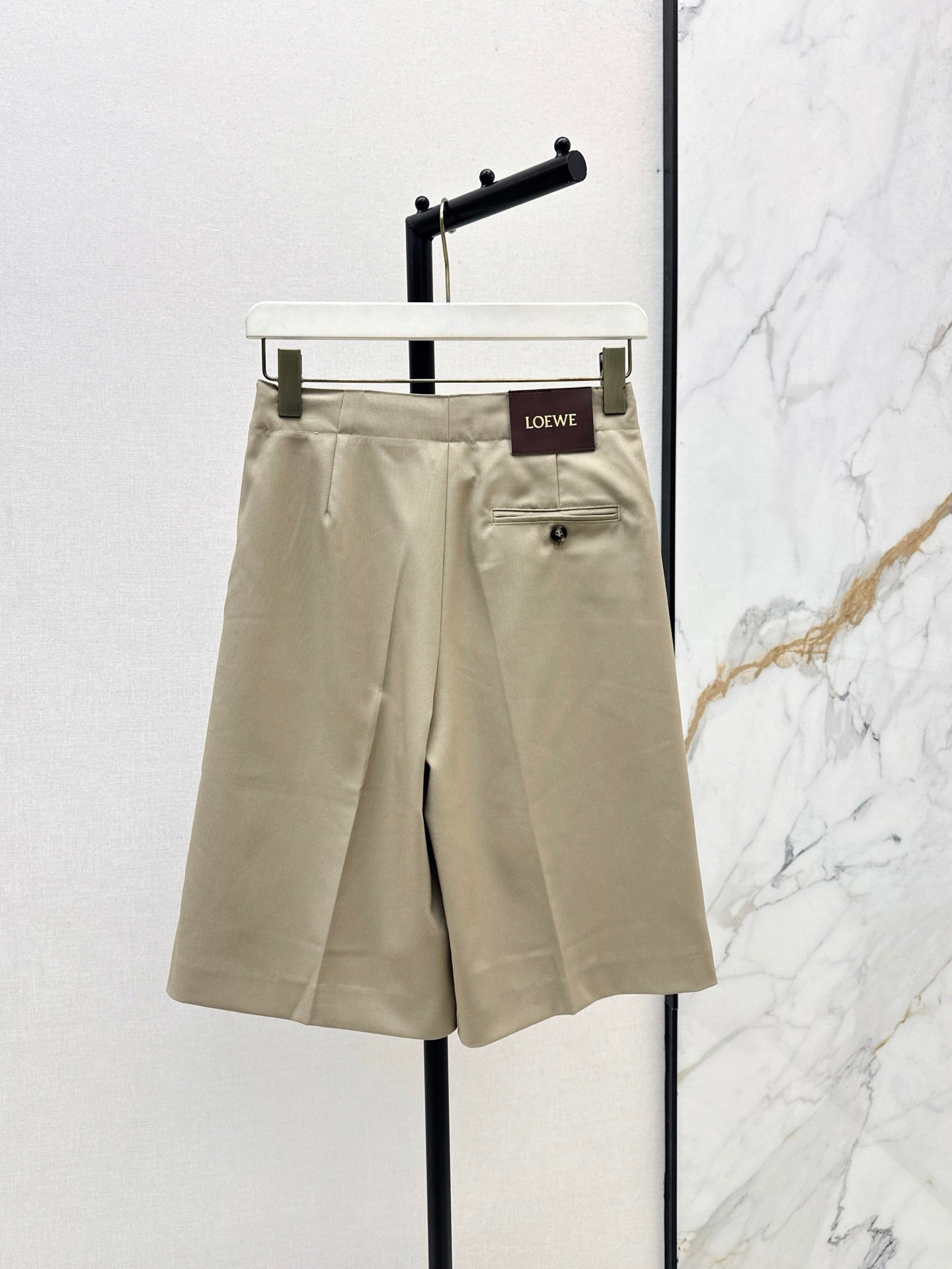 25 Leather buckle elastic high waisted pants