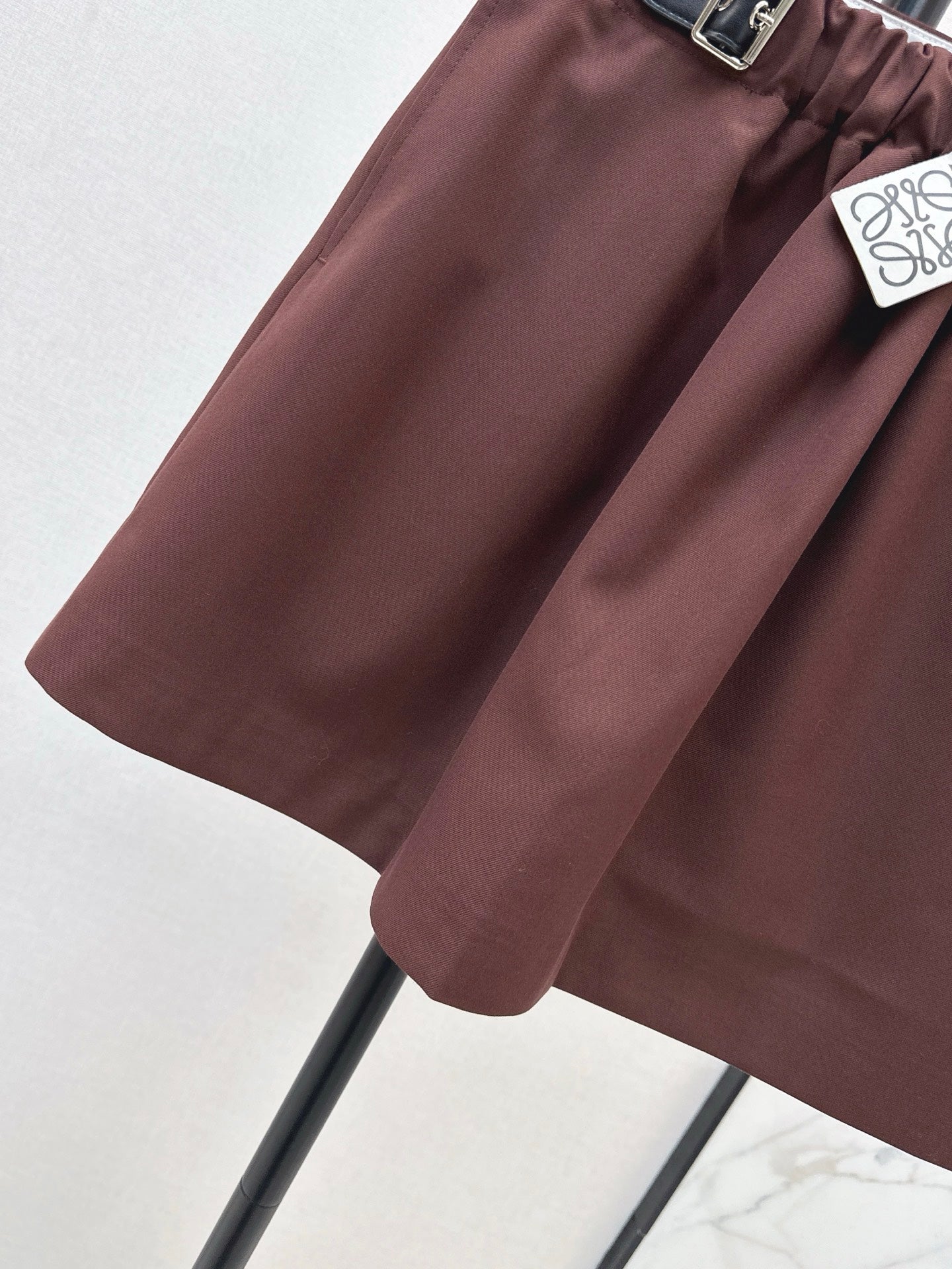 25 New leather buckle elastic pleated high waist skirt(wine red/BLACK)