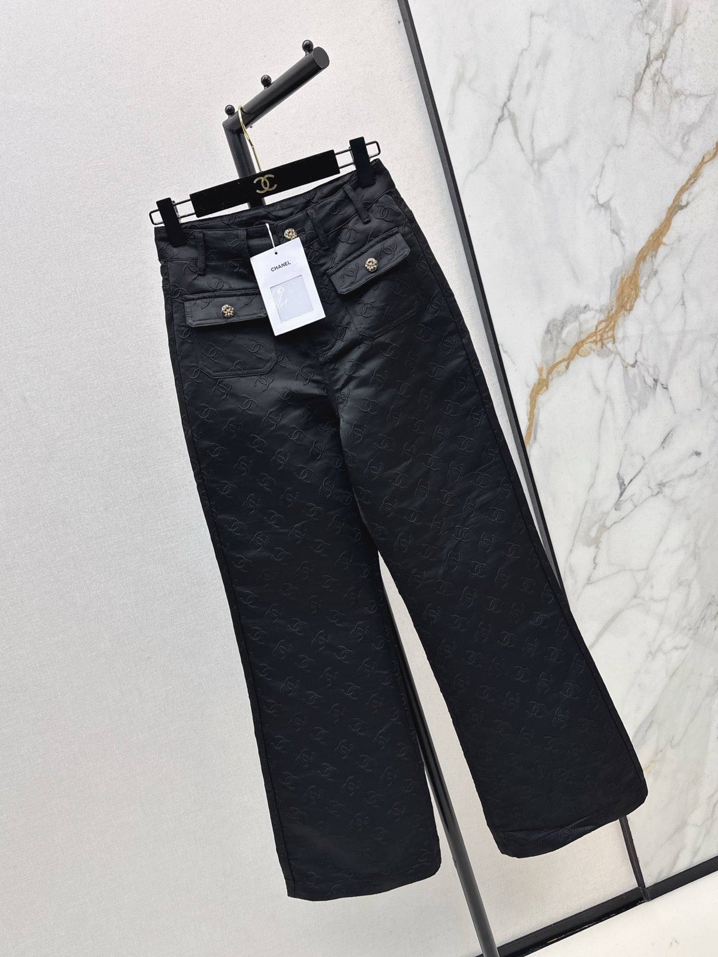 25 New jacquard logo trousers