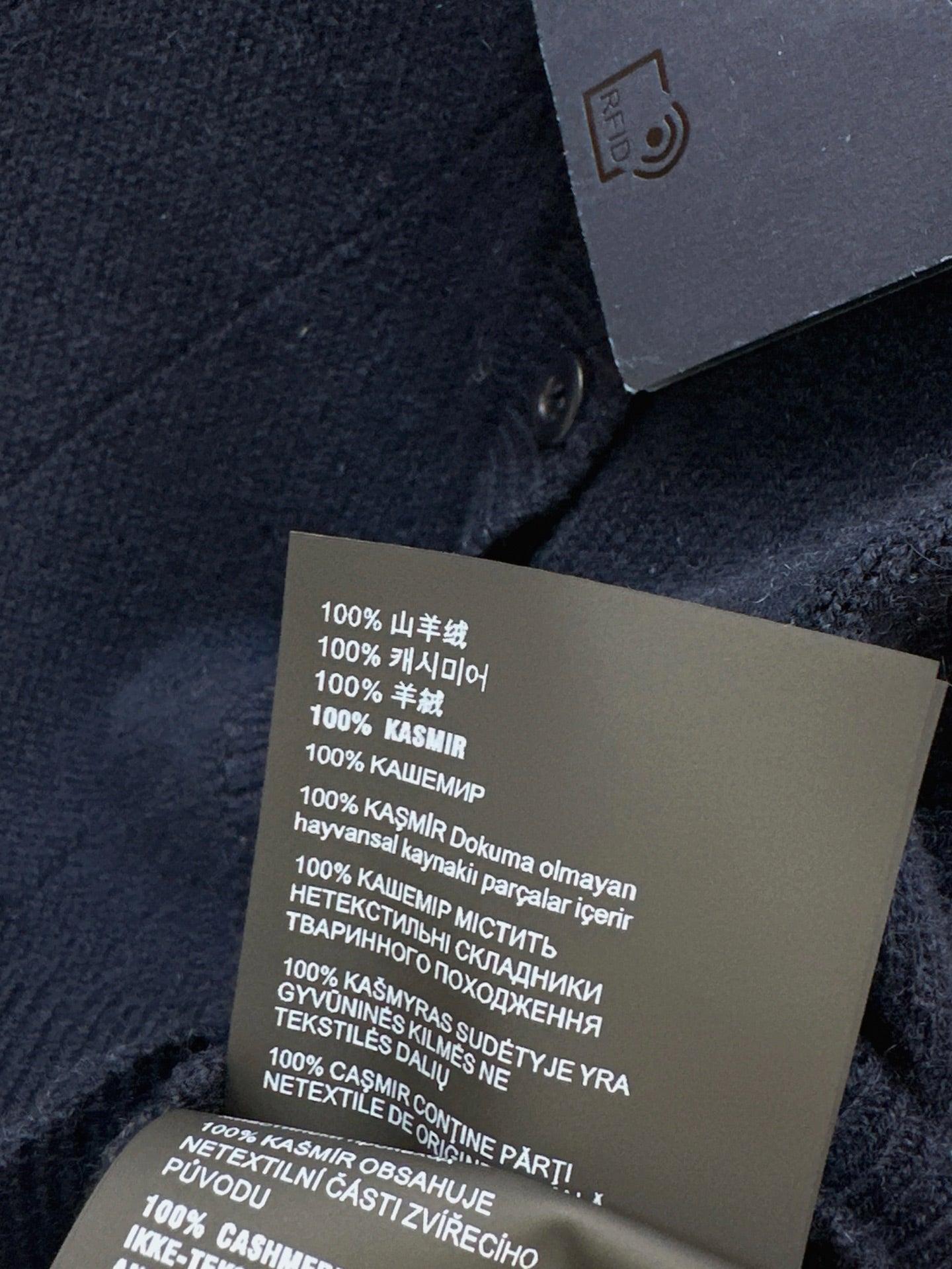 Diagonal zipper lapel knitted cashmere sweater