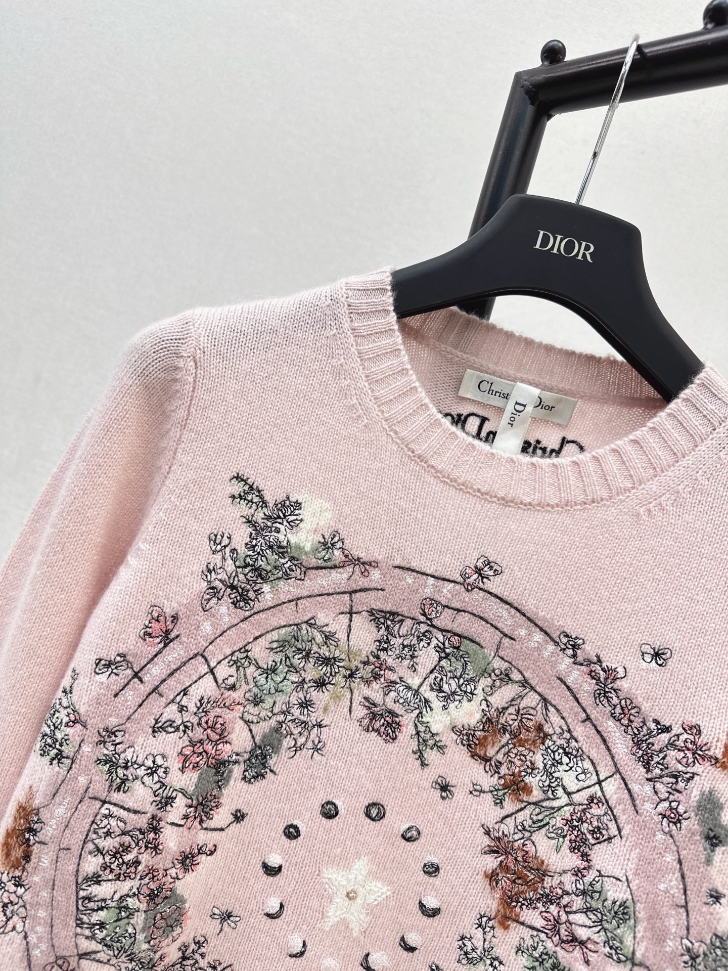 Floral embroidered cashmere sweater