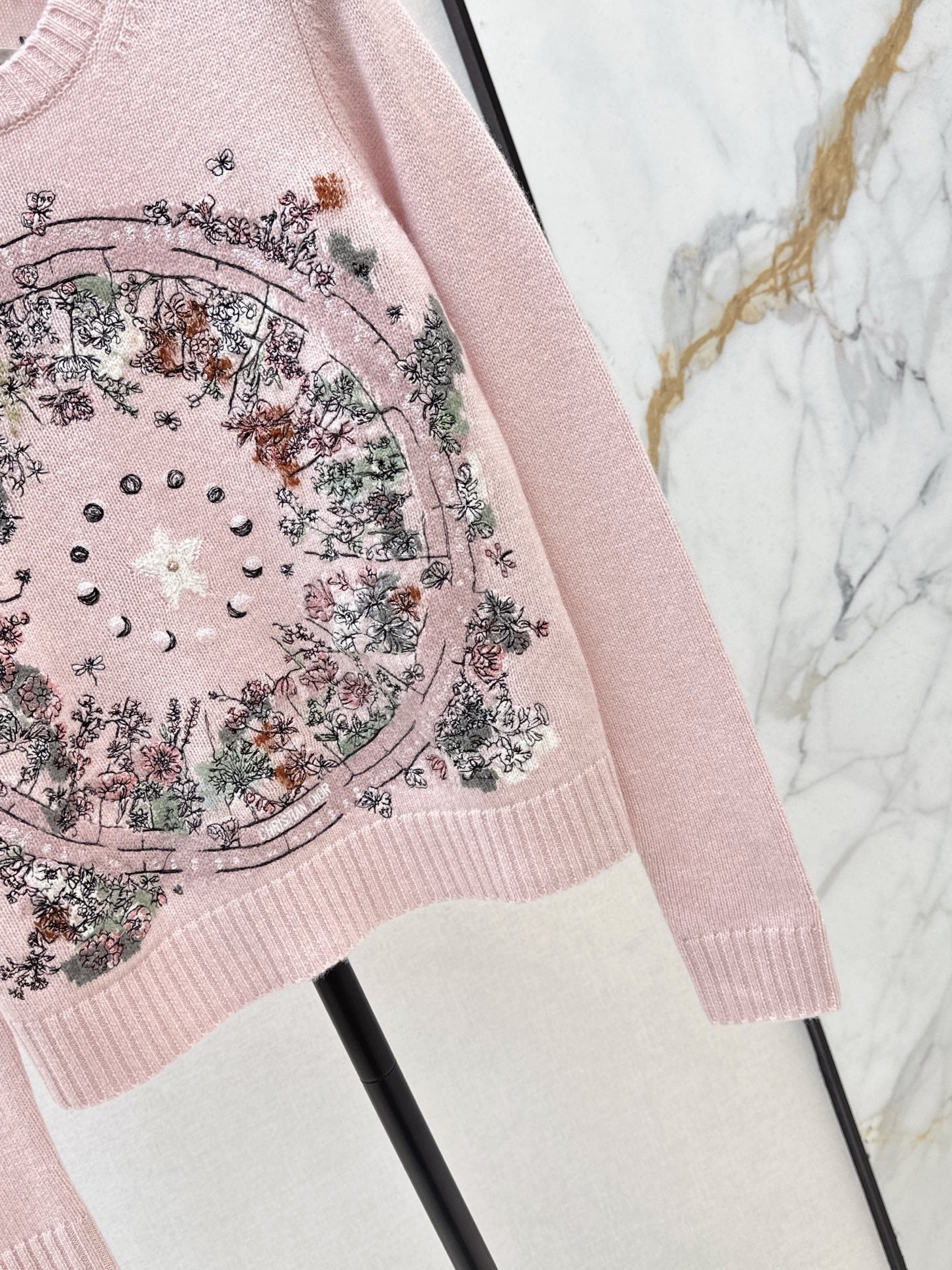 Floral embroidered cashmere sweater