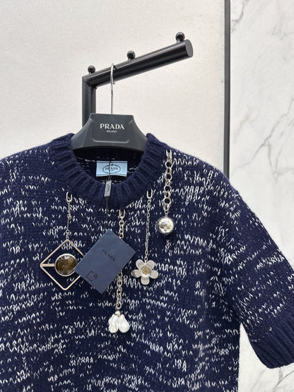 Chain Pendant Wool Short Sleeve