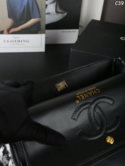 New tweed chain shoulder bag