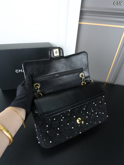 New tweed pearl chain shoulder bag