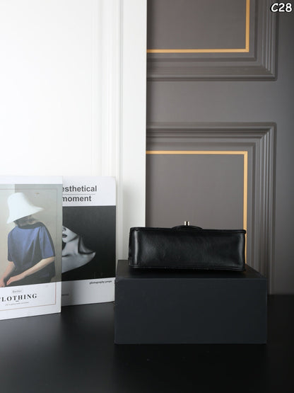 25 new mini woven hand chain bag