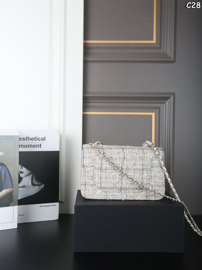 25 new mini woven tweed chain handbag