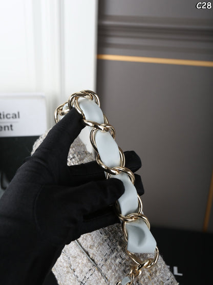 25 new mini woven tweed chain handbag