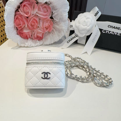 Mini crossbody earphone bag