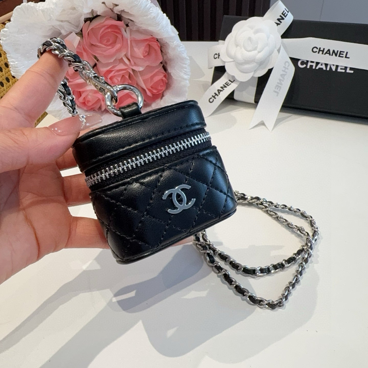 Mini crossbody earphone bag