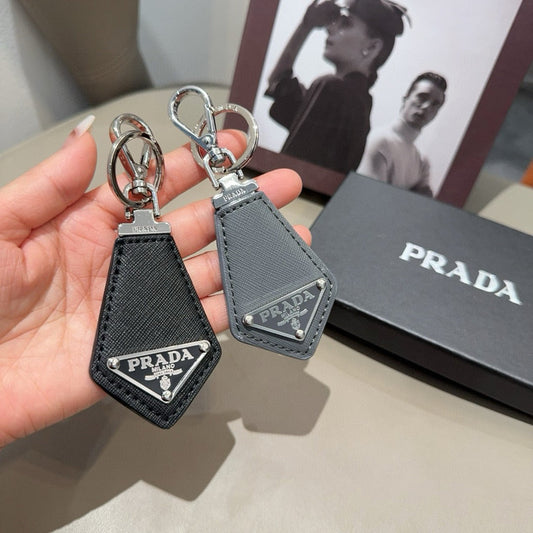 Key leather keychain