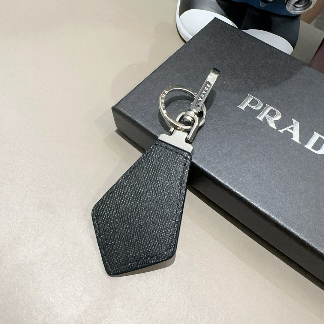 Key leather keychain