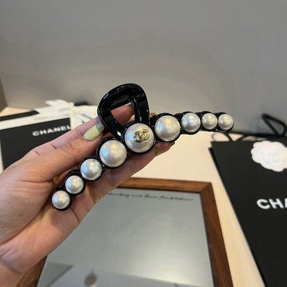 Pearl decorative hair clip