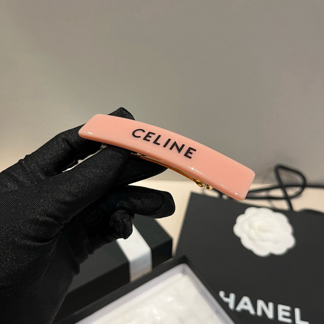 New minimalist hair clip